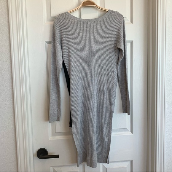 EXPRESS Grey Colorblock Ribbed Long Hi-Low Tunic Sweater - Picture 4 of 5